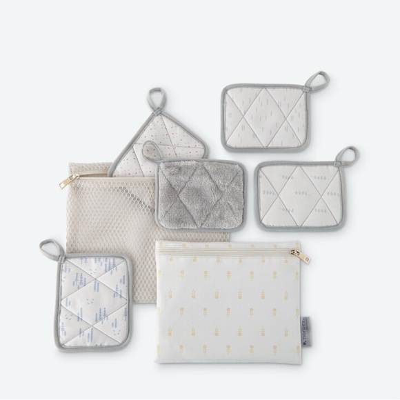 Norwex Dual-Sided Makeup Removers Set of 5 plus mesh laundry bag & carrying bag - Picture 2 of 4